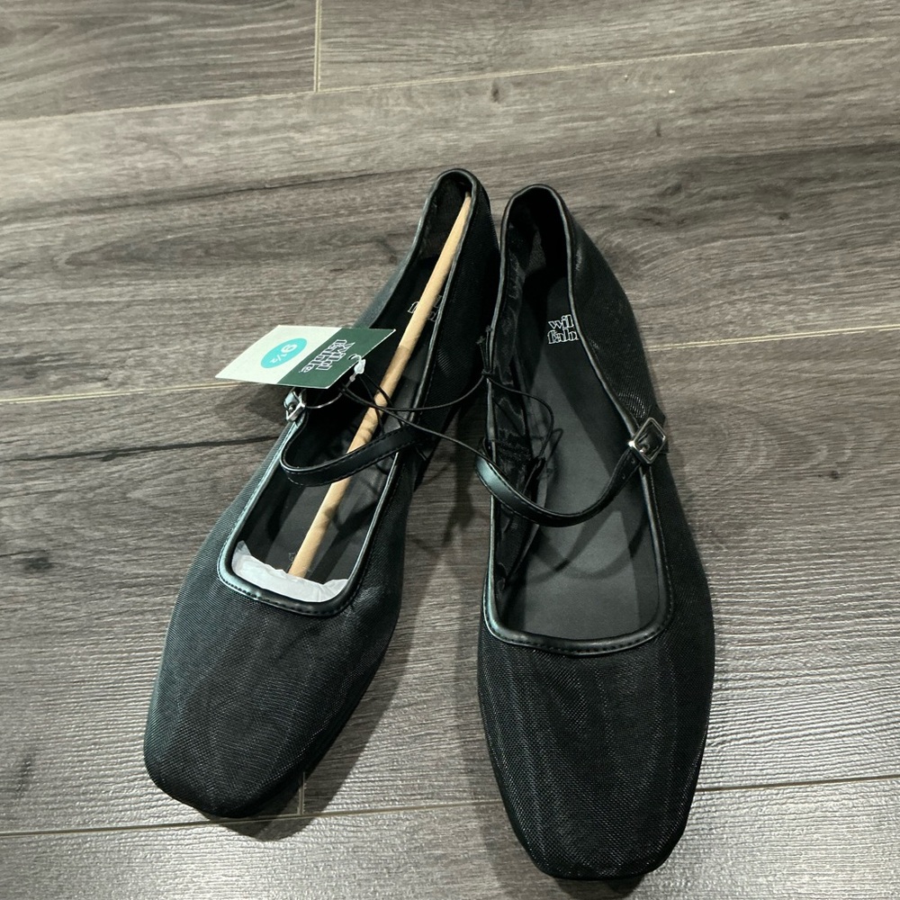Women’s Ballet Flats      Black. 9.5